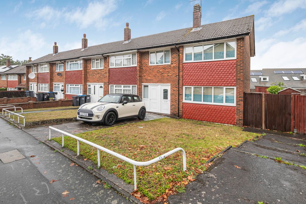 Property photo 1 of 18