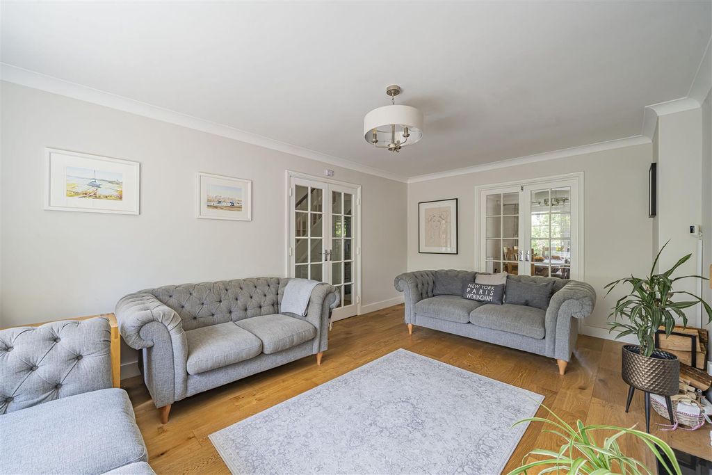 Property photo 3 of 24 14-681E09B1Ba1B5-1288378-Arw-14.Jpg