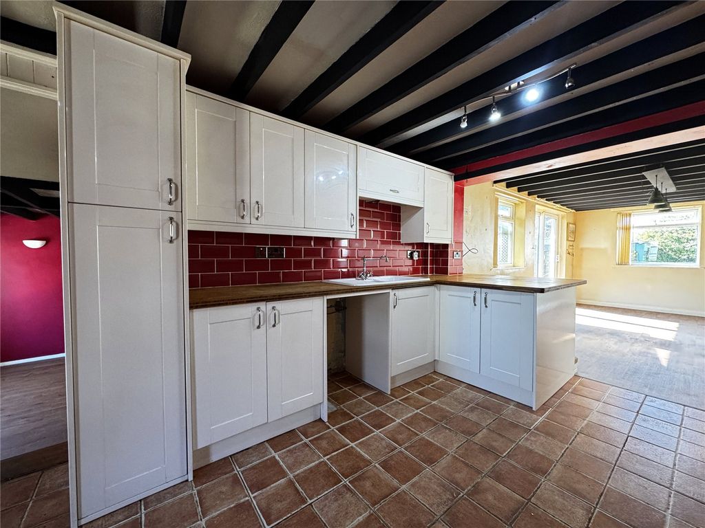 Property photo 3 of 27 Picture No. 13