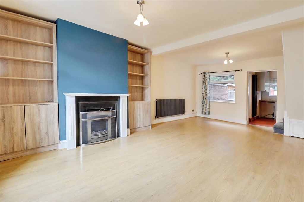 Property photo 2 of 19