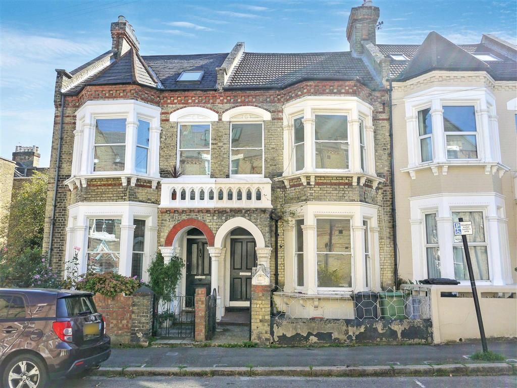 Property photo 1 of 5