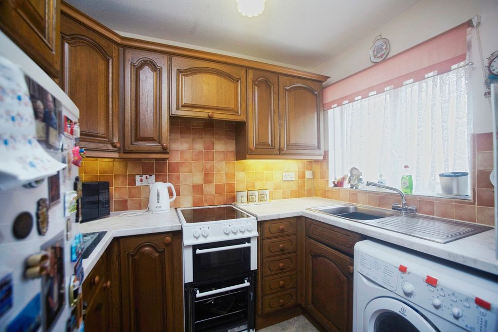 Property photo 3 of 15 Pbox-Img.Jpg