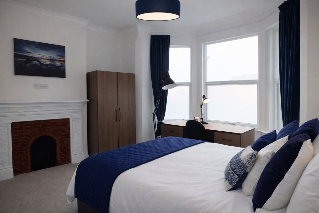 Property photo 2 of 6