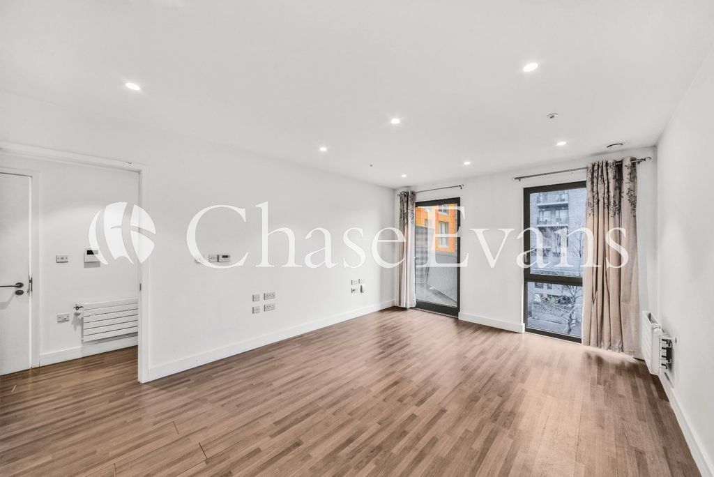 Property photo 1 of 10 Living Area