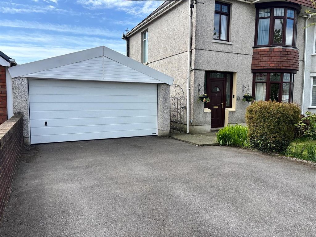 Property photo 2 of 27 Whatsapp Image 2026-04-20 At 12.36.23 (3).Jpeg