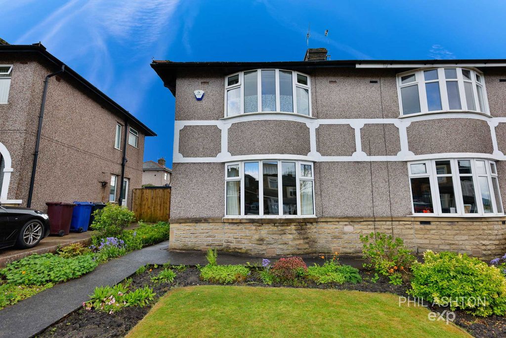 Property photo 3 of 23