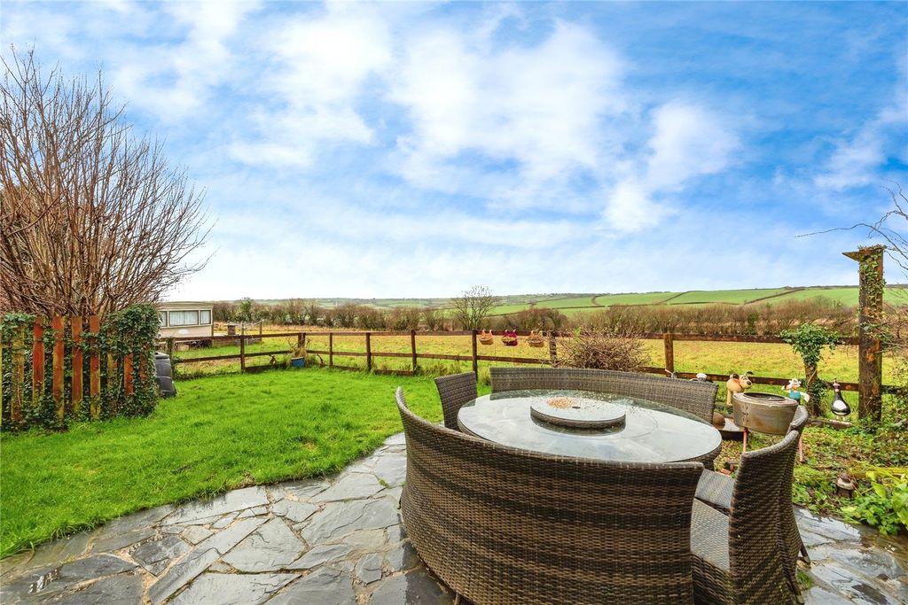 Property photo 3 of 30 Picture No. 01