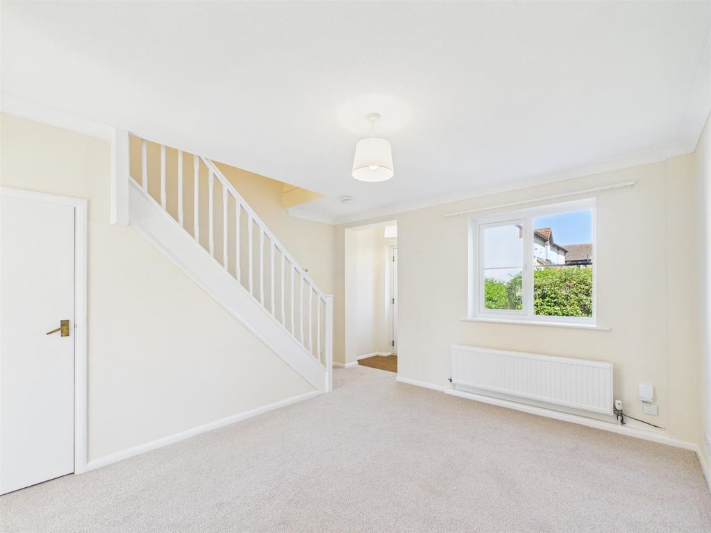 Property photo 2 of 10 Cam01739G0-Pr0405-Still004.Jpg