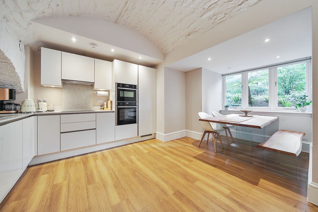 Property photo 1 of 15 Kitchen/Dining Room