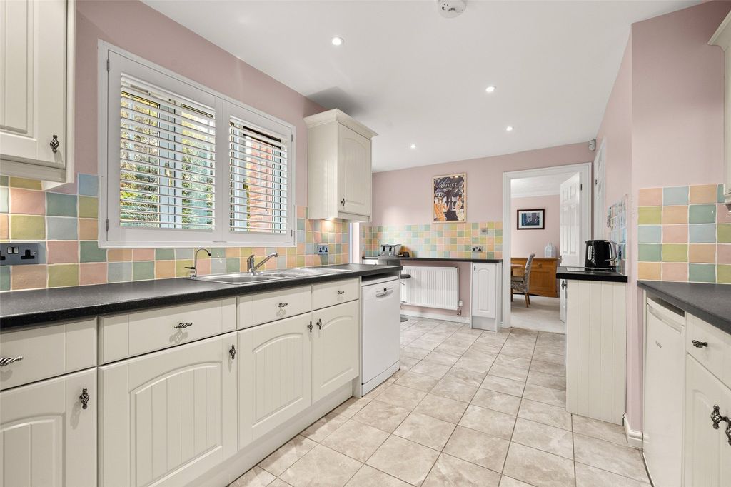 Property photo 2 of 15 Kitchen