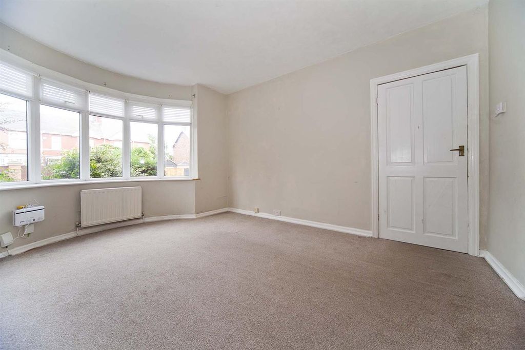 Property photo 3 of 29