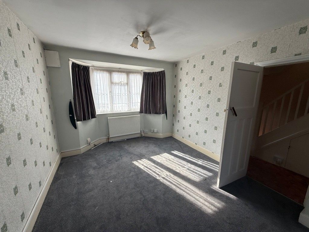 Property photo 2 of 10 Living Room With Radiator And Window