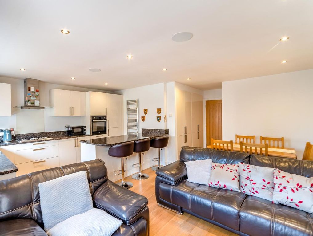 Property photo 3 of 15 93.Png