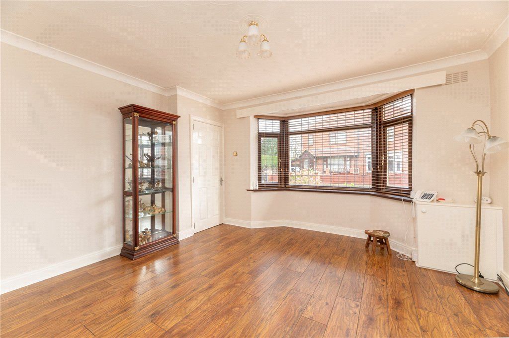 Property photo 2 of 25 Living Room