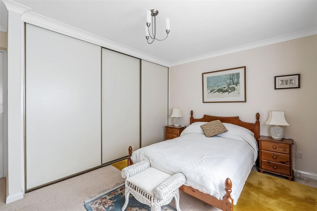 Additional image 15 of 3 bed flat for saleStack House, West Hill, Oxted RH8