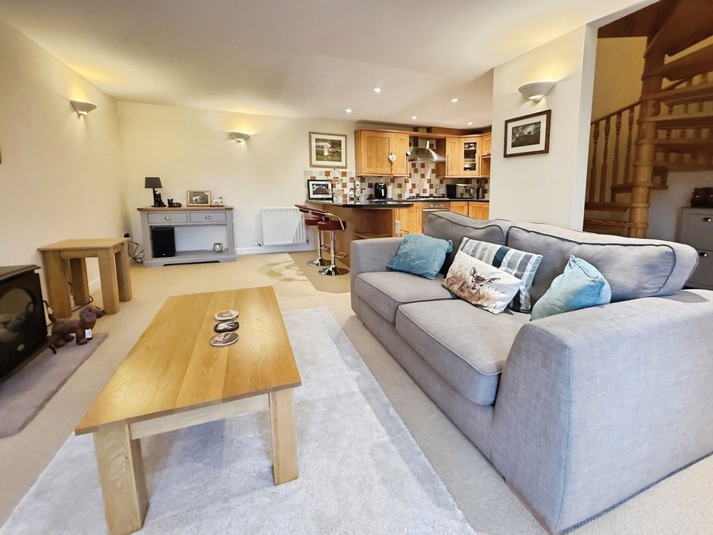 Property photo 2 of 12 Living/Kitchen/Diner