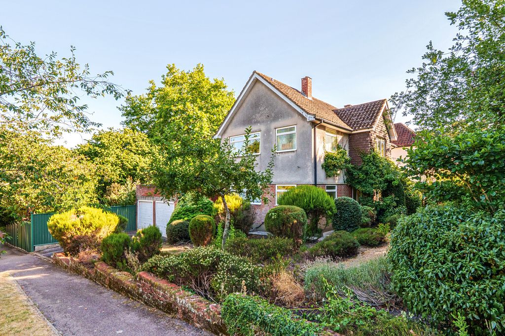 Property photo 1 of 21