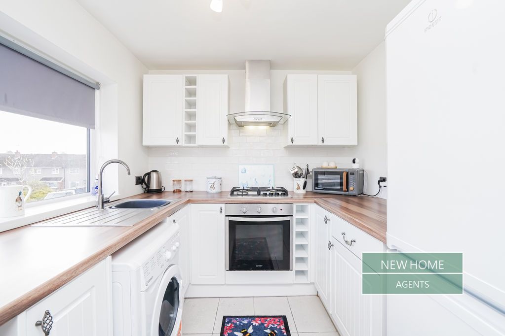 Property photo 2 of 16 Photo 12