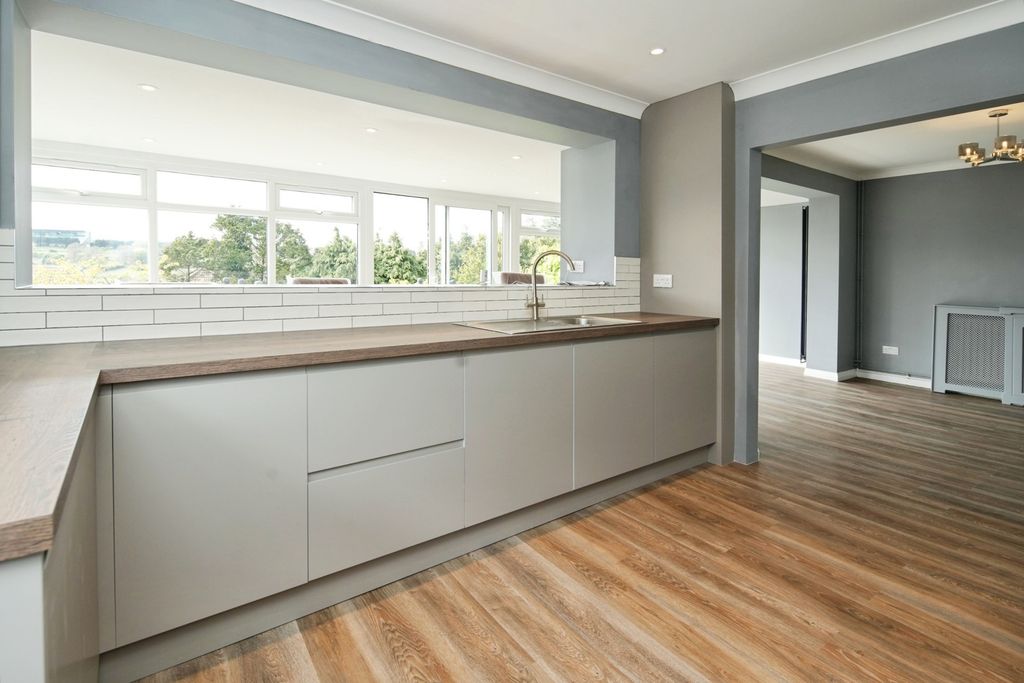 Property photo 3 of 20 Pbox-Img.Jpg