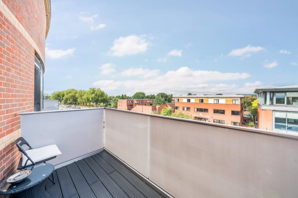 Property photo 3 of 11 Balcony
