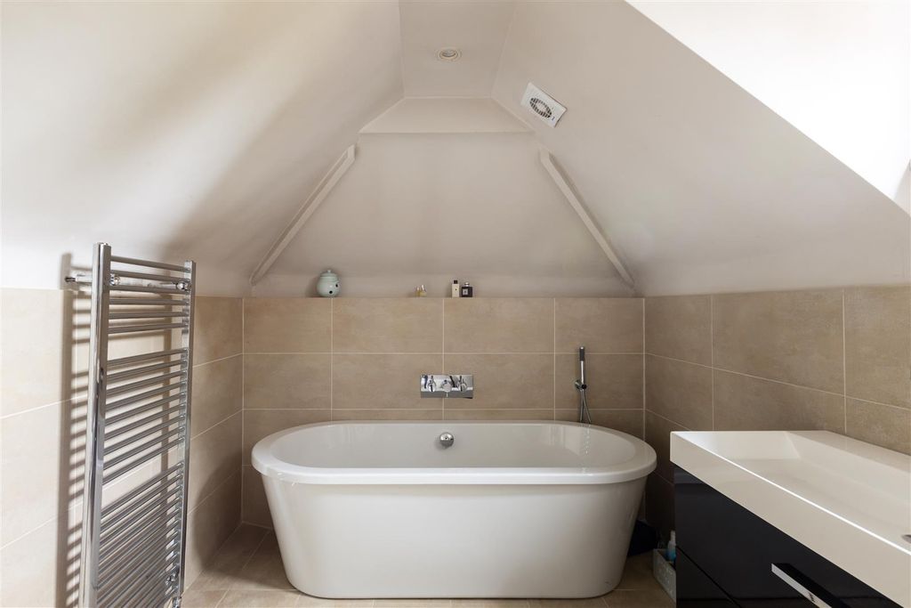 Additional image 17 of 5 bed detached house for saleHuntersfield Close, Reigate RH2