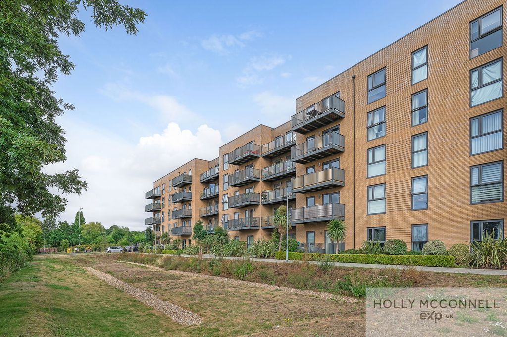 Property photo 1 of 30