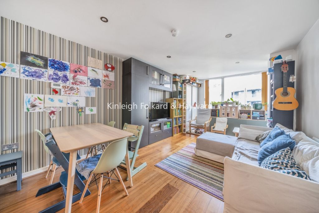 Property photo 2 of 7 Ffefb2A7-33A9-4A50-A