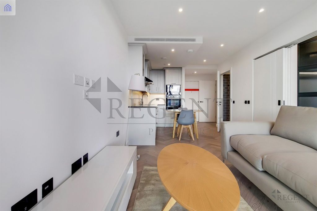 Property photo 2 of 17 Open Plan