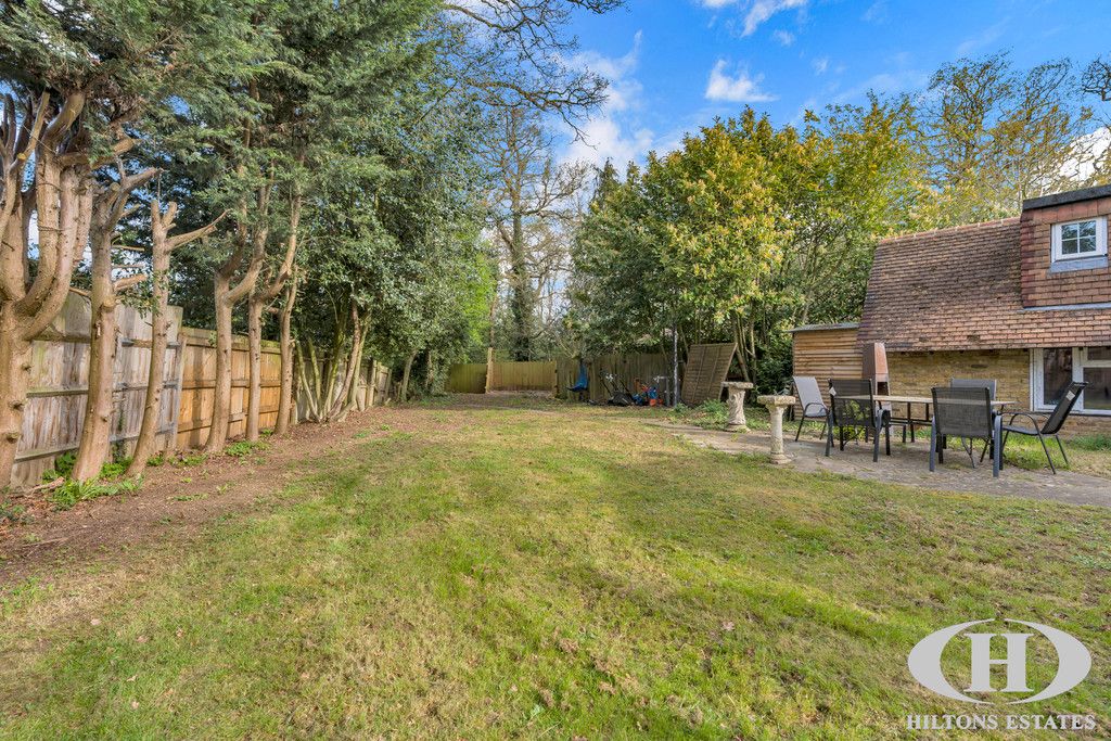 Property photo 3 of 27