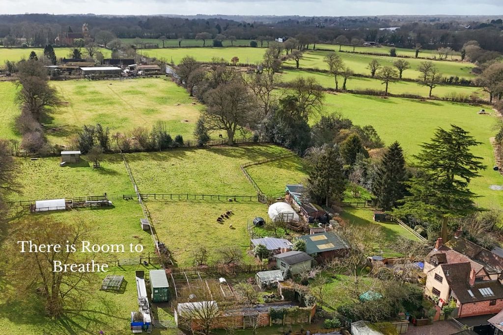 Property photo 2 of 23