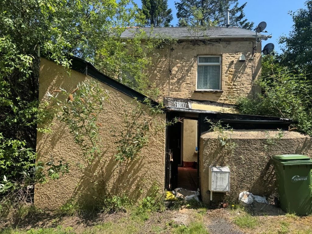 Property photo 1 of 5