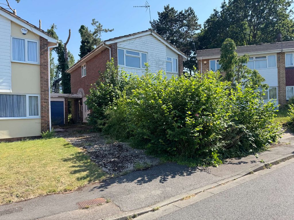 Property photo 1 of 12