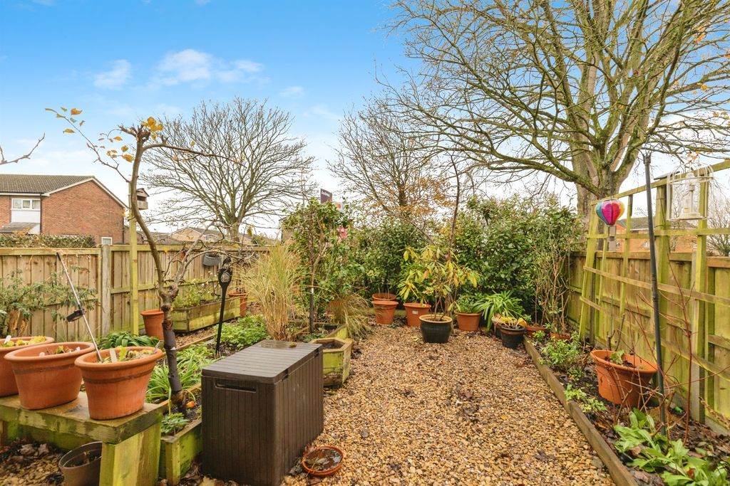 Property photo 2 of 16