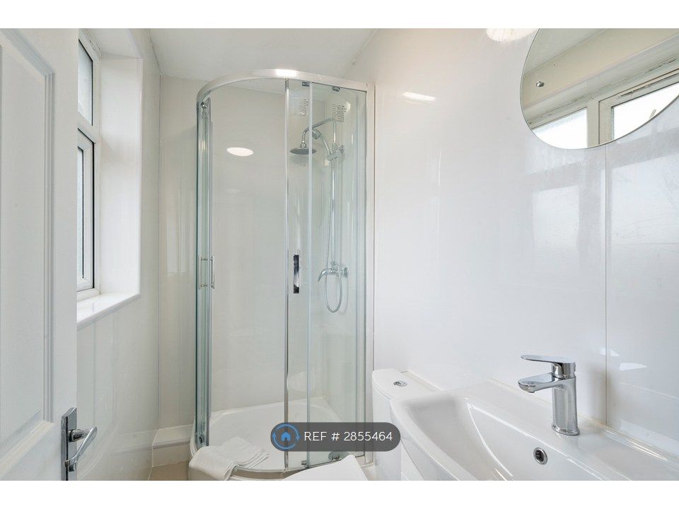 Property photo 3 of 3