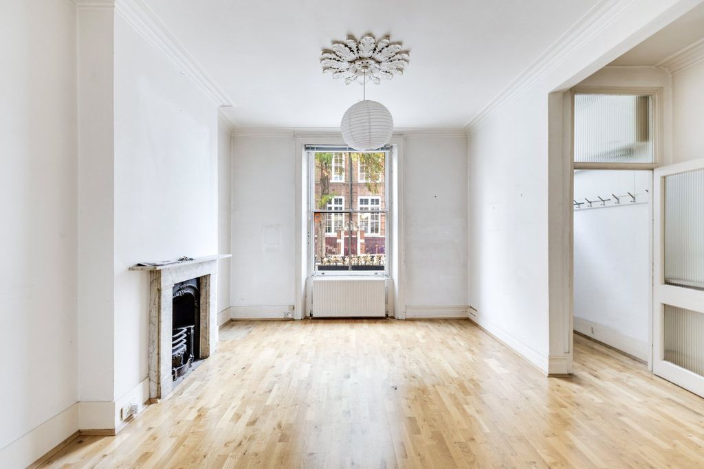 Property photo 2 of 23 Picture No. 38