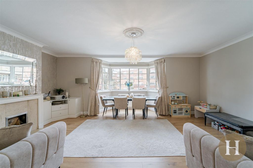 Property photo 2 of 23 Hadleigh Estate Agents-1.Jpg