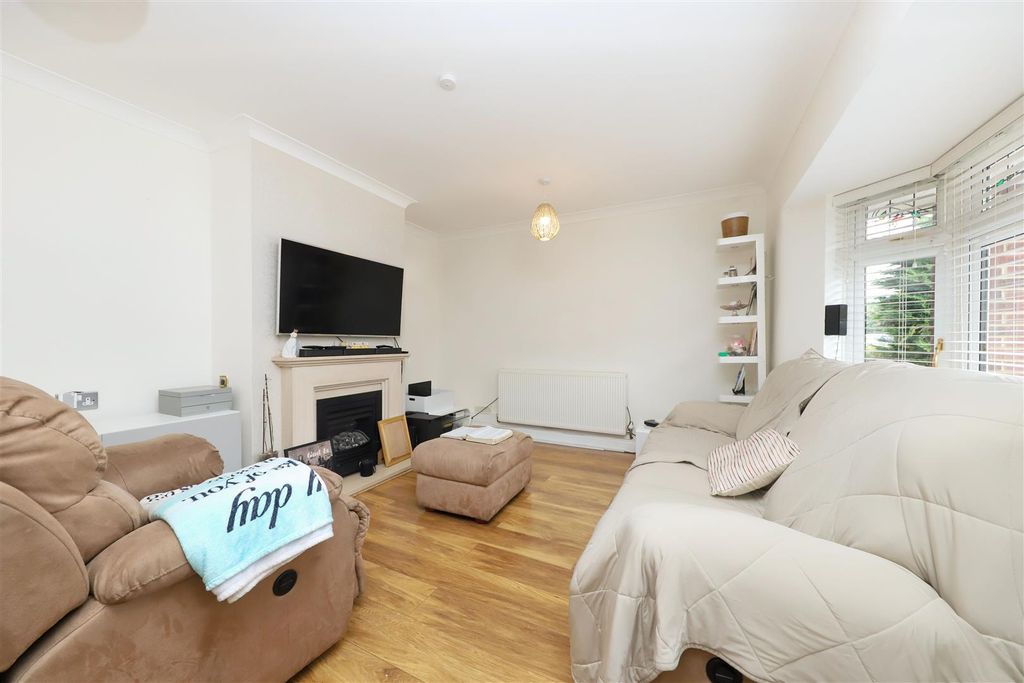 Property photo 2 of 12 Living Room