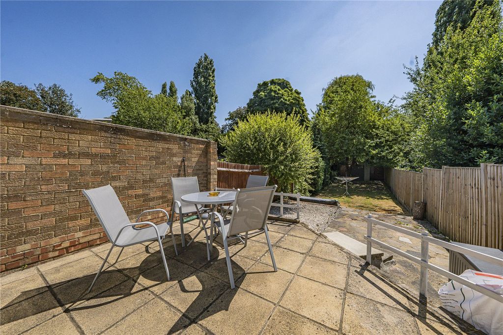Property photo 2 of 12 Picture No. 11