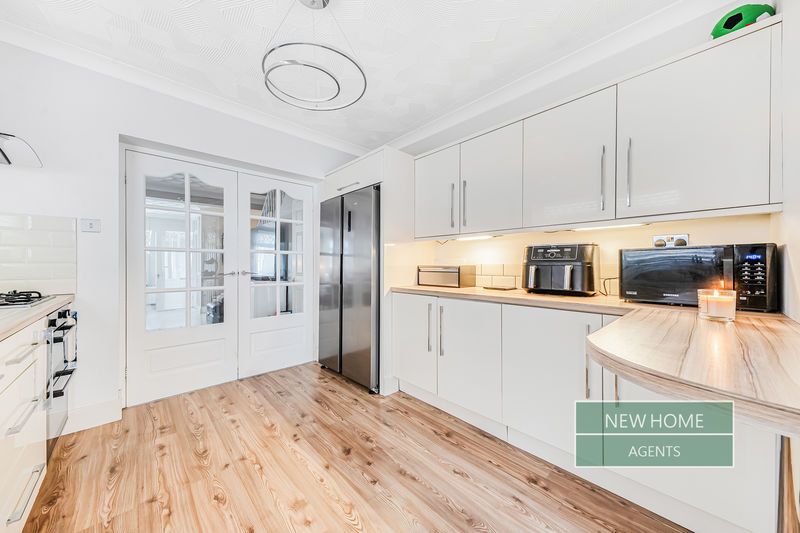 Property photo 3 of 20 Photo 14