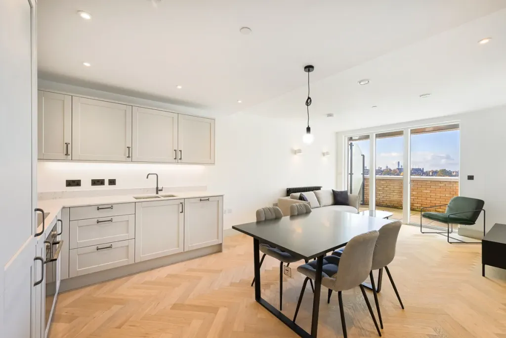 Property photo 1 of 4