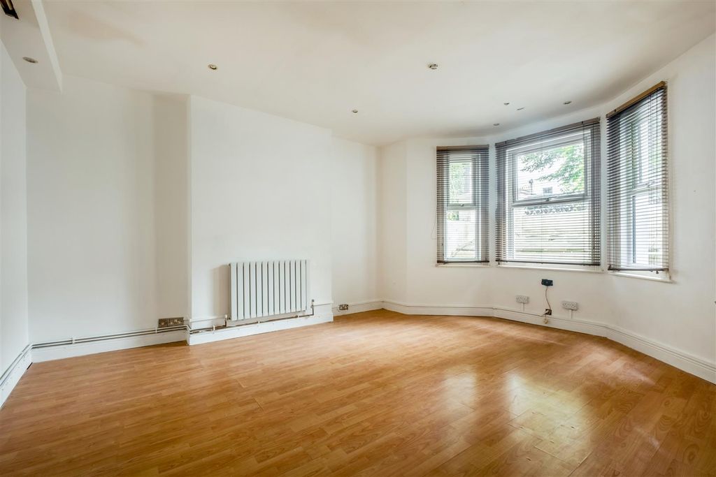 Property photo 2 of 18 89A Sackville Road-5.Jpg