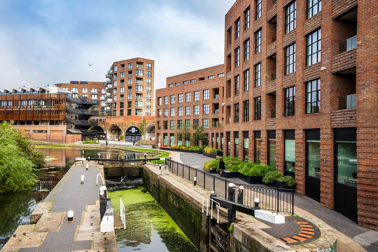 Property photo 1 of 9