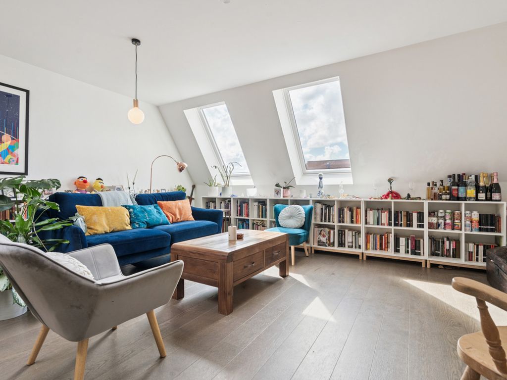 Property photo 1 of 21