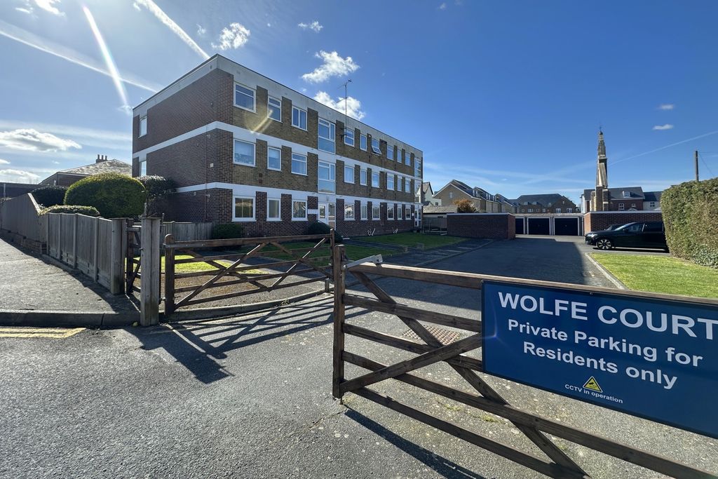 Property photo 1 of 10 Photo 1