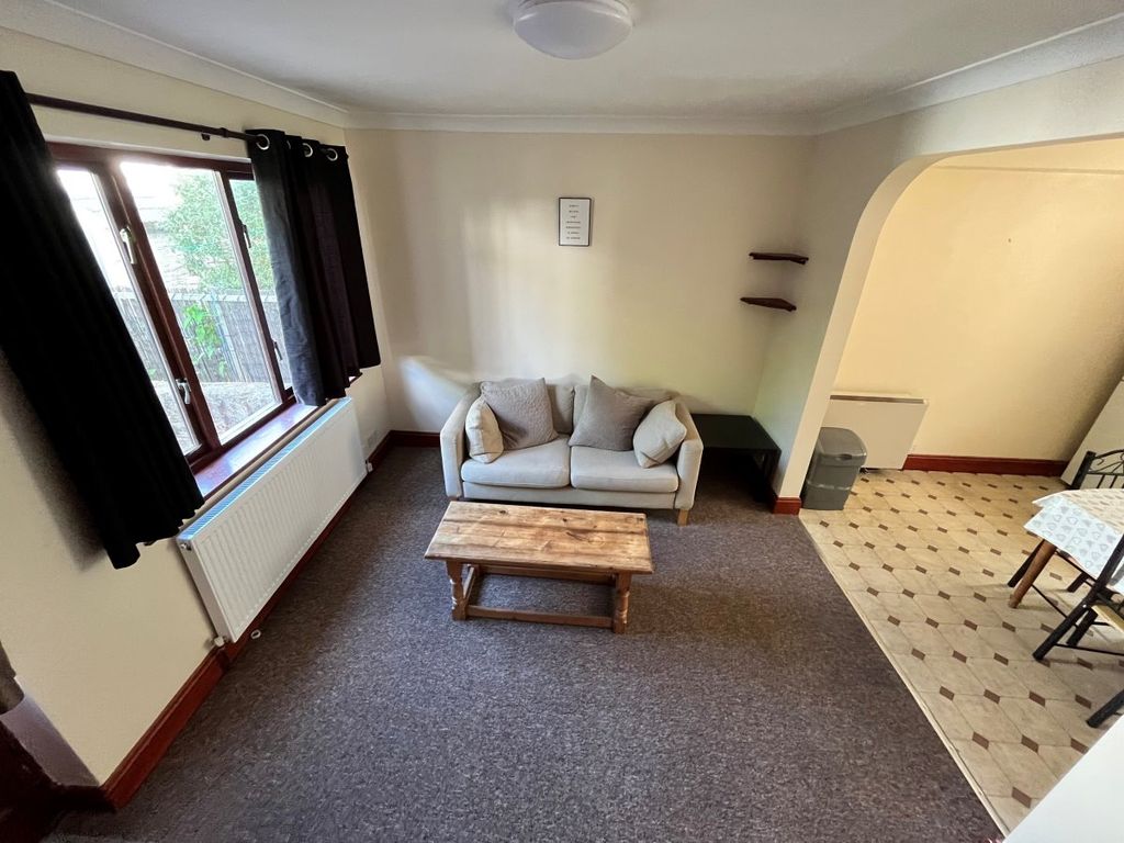 Property photo 2 of 10 Gallery