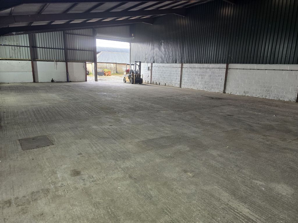 Property photo 3 of 6