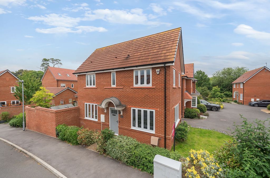 Property photo 1 of 24 1305443-13-68495d...