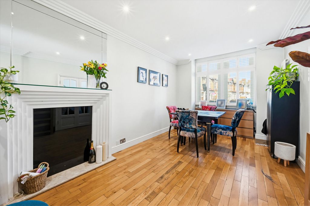 Property photo 3 of 12 Image