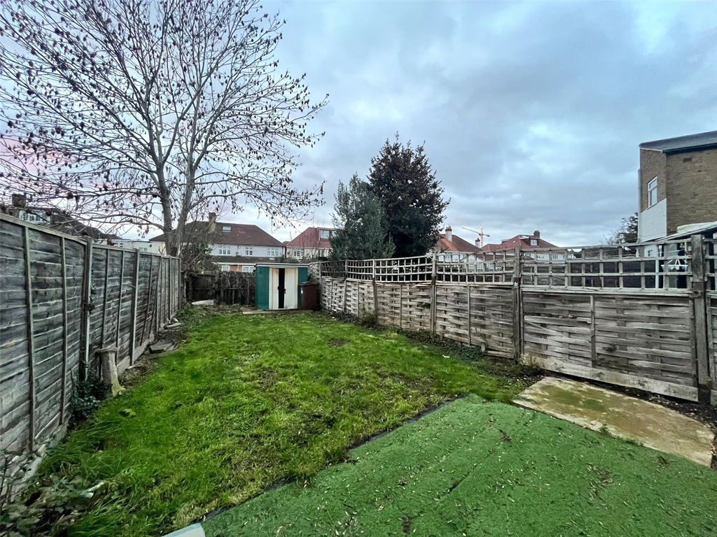 Property photo 3 of 9 Garden