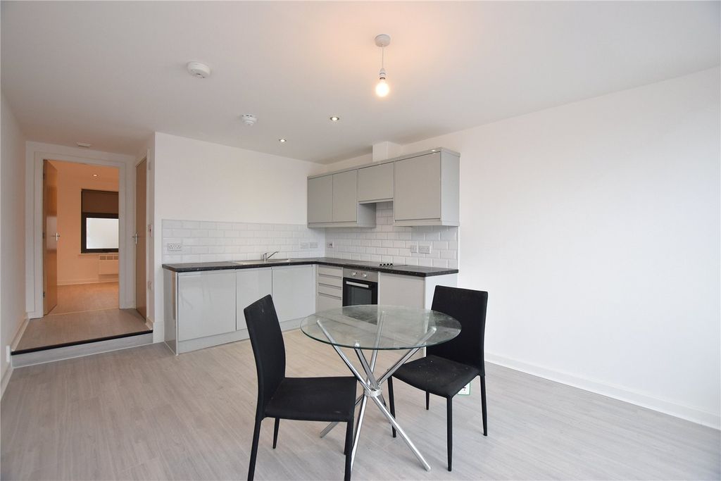 Property photo 2 of 5 Picture No. 05